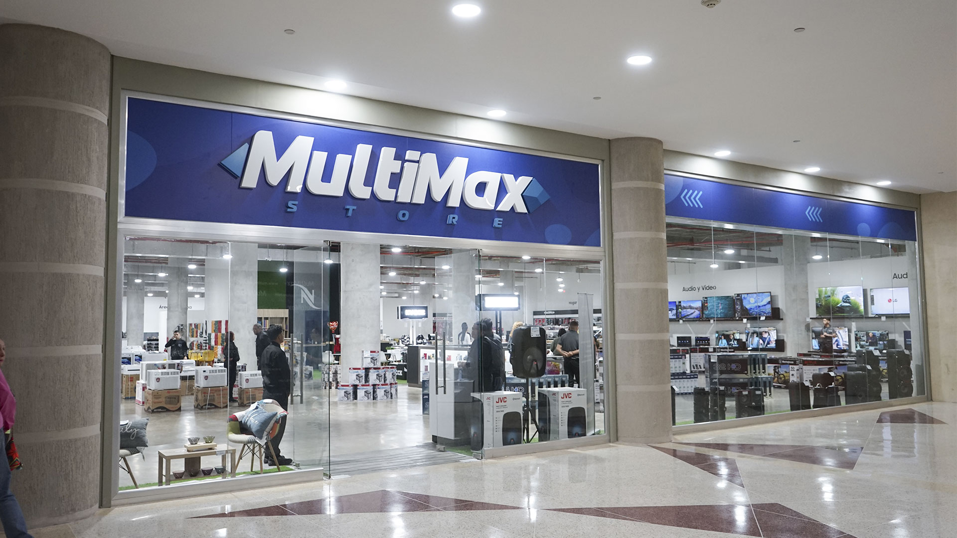 Multimax Store Sambil la Candelaria